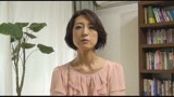 熟年AVデビュー 華奢な体に溢れるエロス！ 淑女のふりしてドスケベ50歳熟女　笛木薫 50歳3