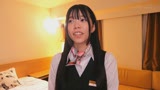 【初撮り】肉じゃがとカレーが得意料理のホテルスタッフ 女優並みルックスのスレンダーCカップ美女 好きな体位はバックで中イキ&潮吹きが未体験なのでやってみたい かな・20歳28