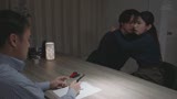 不貞行為を発見した“サレ妻”は「不倫された辛さを知ってほしいから…」と自宅に間男を呼んで夫の目の前で授かりSEXを見せつける　波多野結衣16