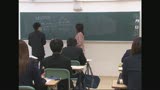 痴漢される生徒を自分の体を身代わりにして守る女教師511