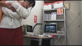 駆け込んだトイレが使用できず漏らした女は犯されても抵抗できないいいなり娘3