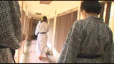 温泉母娘痴漢 娘を守ろうとする母を見せつけＭ字開脚でイカセて親子丼6