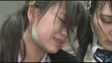 仲良し２人組いじり比べ痴漢 友達の前で交互にイカされた女子○生37