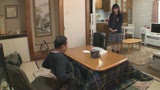 上からの濃厚ベロちゅうと下からのスローフェラで同時に責められ連続抜きする痴女っこ姉妹5