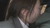 嫁が電話するたび女子○生の生意気な連れ子に何度も中出しして躾けています。325