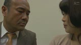 怪我の夫を献身的に支え労りあう熟年夫婦！幸せを守る為、ひと肌脱ぐ妻が快楽堕ちの中出し交尾！10