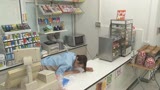 コンビニで一緒に働く店長の奥さんは誰もがソソる美熟女なのでヤラずにはいられない（3）23