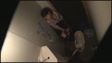 花見会場仮設トイレ内オナニー盗撮25