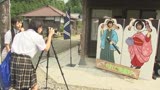 顔出し記念写真パネルでどっきりギロチン拘束レイプ13