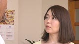 熟妻卑猥ドラマ 夫が単身赴任中、不審者に怯えていた人妻は…夫の父親にしつこくお尻の穴を舐められると…3