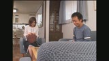 奥様欲情日記　奥さん まっ白いスケベ汁が垂れてますよ　課長さんやめてッ　主人が向こうで寝てるのよ11