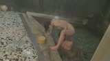混浴が評判の温泉宿でカメラを仕掛けたら凄いエロい映像が撮れました！４8