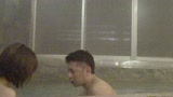 混浴が評判の温泉宿でカメラを仕掛けたら凄いエロい映像が撮れました！５6