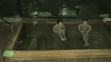 混浴が評判の温泉宿でカメラを仕掛けたら凄いエロい映像が撮れました！５7