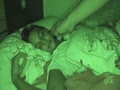 ホームステイ先の金髪美女の寝込みを襲いわいせつな行為をする日本人留学生の投稿映像　SCR-07328