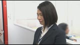 SOD女子社員　中途入社宣伝部2年目　綾瀬麻衣子　47歳　薄型コンドームの強度検証で業務中にゴムが破ける程に腰砕け超ピストン！会社フロアに撒き散らす大量ハメ潮吹き！！13