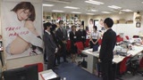 SOD入社2年目中山琴葉　全裸業務で顔を真っ赤にしながらも羞恥心を克服！全裸業務中にまさかの即ハメ中出し！？総発射数5発射！2