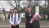 卒業式シーズン到来 憧れの大好きな先生と2人っきり！「はじめての女性は先生がいい･･･」童貞生徒の真剣告白に、女教師が一線を越えた禁断の関係に！パート２　マジックミラー号1