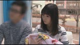 マジックミラー号　心優しい子持ちのママがデカチンで妻に挿入を許してもらえない男性に素股奉仕　産後で感度が上がったマ○コは我慢できず、不倫挿入真正中出し！３11