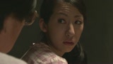 息子の目を盗み密室で美人嫁を寝取る義父の家庭内暴行劇　瞳9