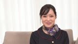 一流百貨店に勤務する清楚で品格漂う美容部員さんが童貞君とくちSEX！キス未経験男子に唇が素敵なキス好き女子がDキス、舌吸い、舌挿入、舌激ピストン！30