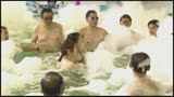 プール泡パーティイベントで水に溶けるビキニを販売　知らずにゲットした素人パリピ娘のおっぱいやマン毛が丸見え！突然の羞恥でプールサイドを逃げまくる姿をじっくりモニタリング8