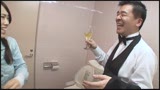 素人羞恥 可愛い子の出したて小便を目の前で飲んじゃいました！4時間4