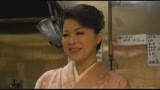 艶っぽ〜い看板熟女な居酒屋女将さん 和服姿はまるで映画女優のよう……キレイでスケベこりゃ最高！　小林あさみ2