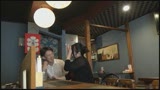 居酒屋で閉店まで一人飲みしているおばさんが酔って物欲しそうな顔をしているので、口説いてみたら即OK生でセックスさせてくれました！２20